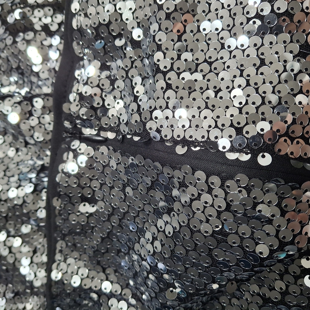 Elegant Silver Sequin Skirt - Picture 6 of 6